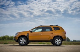 Dacia Duster, side static